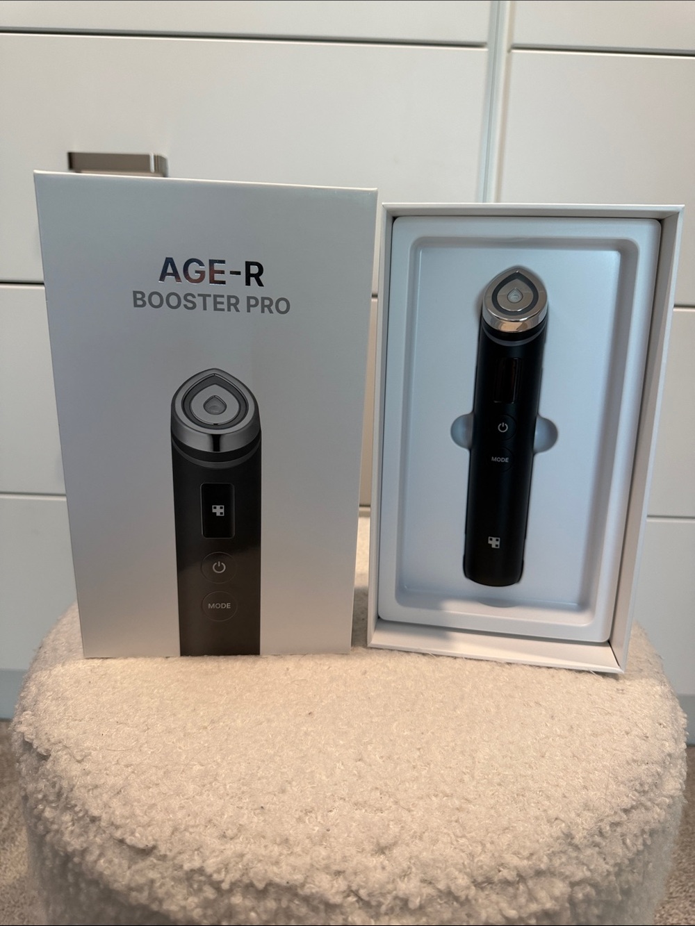 AGE-R Booster Pro Facial Device — Black